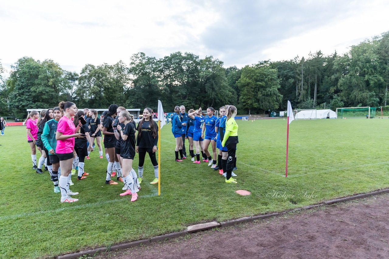 Bild 100 - Loewinnen Cup